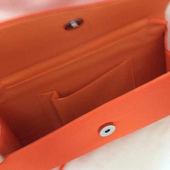 Orange Purse.    NWOT - Picture 6 of 6